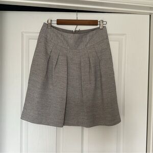 Limited grey skirt
